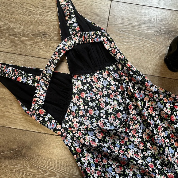 •Princess Polly• Dandelion Midi Dress - Picture 8 of 8